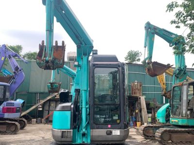 Đạt- J 9 Máy xúc điện Kobelco SK50-E