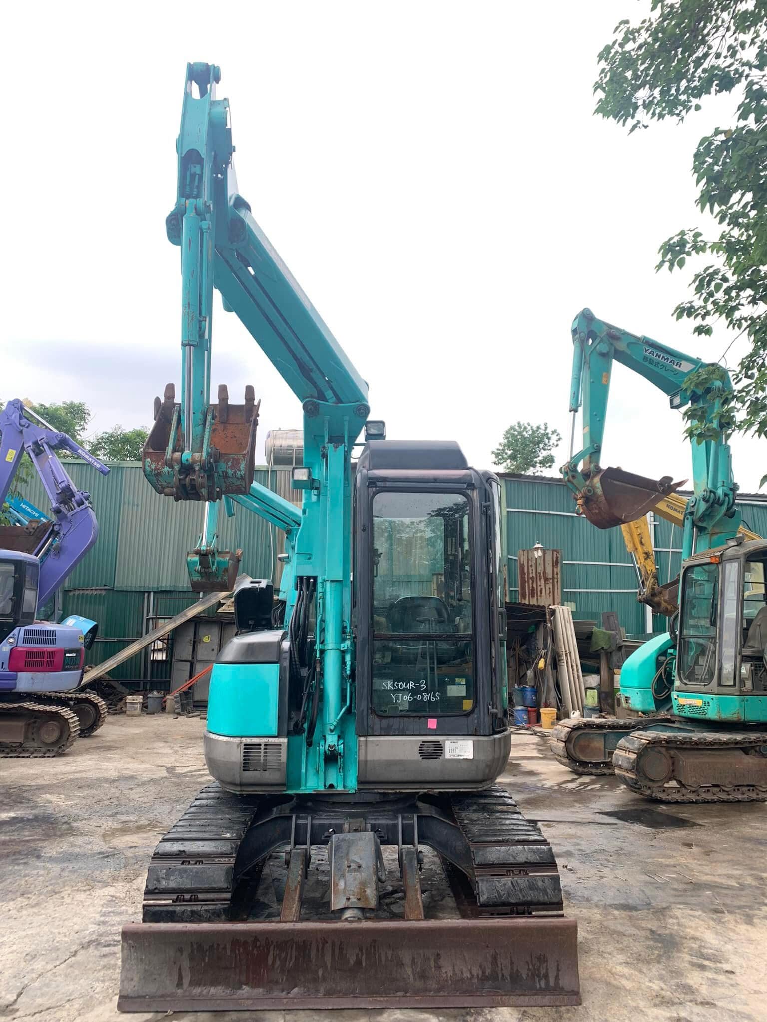 Máy xúc điện Kobelco SK50-E