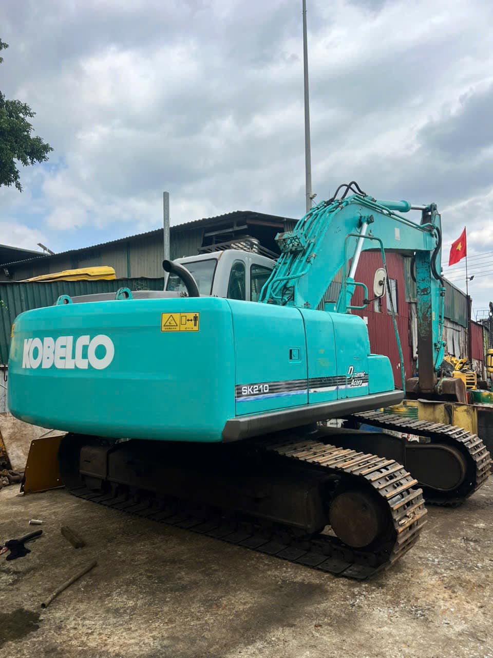 Máy xúc điện Kobelco Sk210-6e