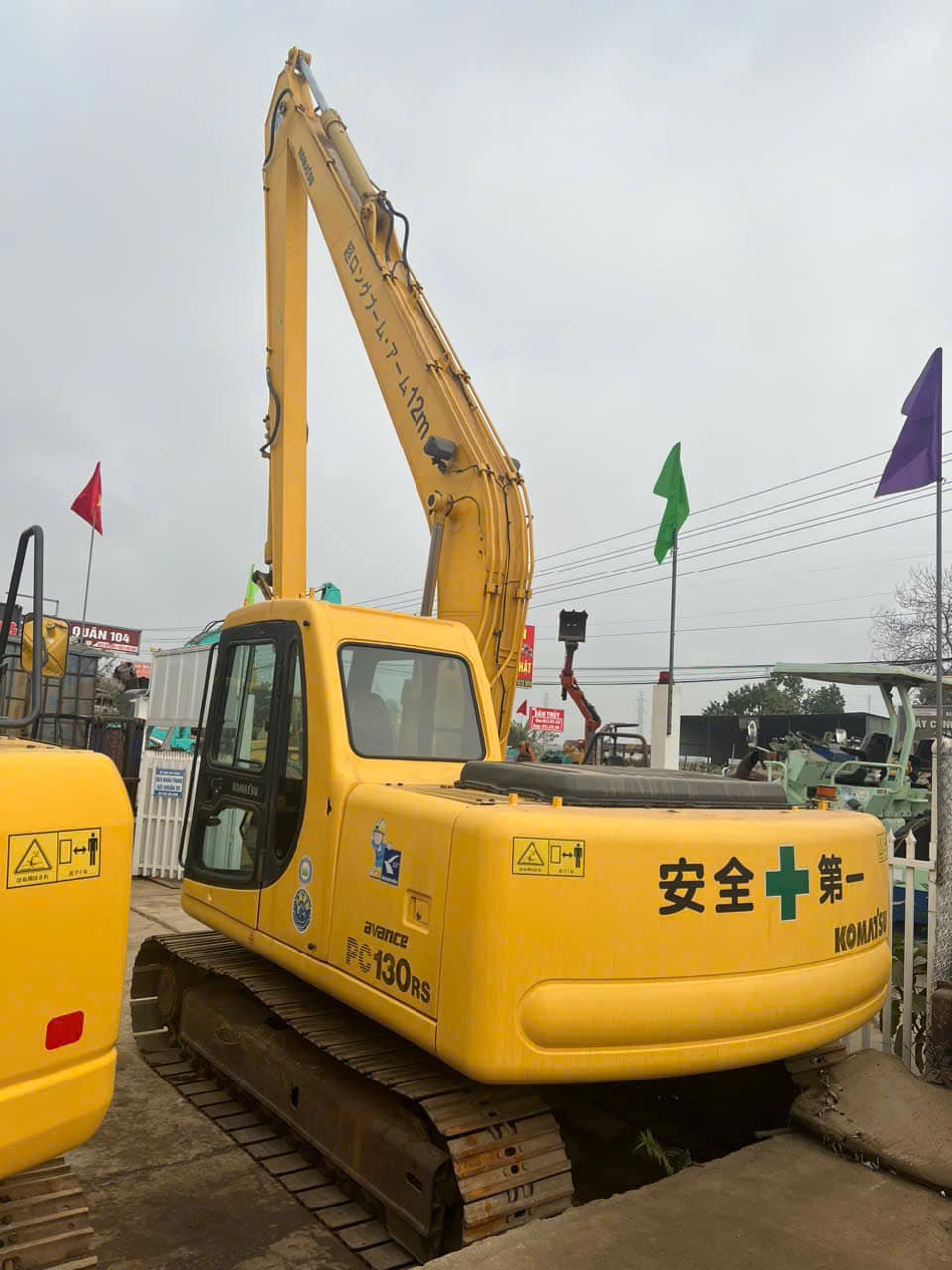 Máy xúc điện máy xúc PC 130-6